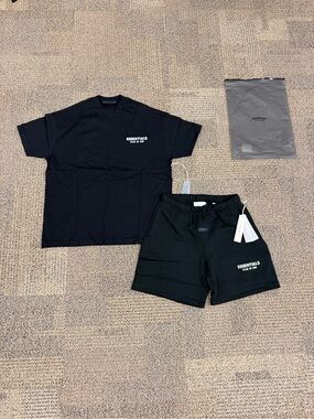 Fear Of God Essentials Multicolor Black & White T shirt + Shorts Set